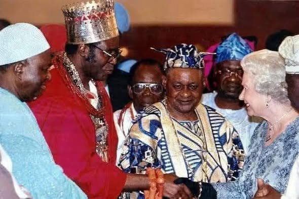  The claim that the Olu of Warri refused to shake hands with a lady because she is “poor”